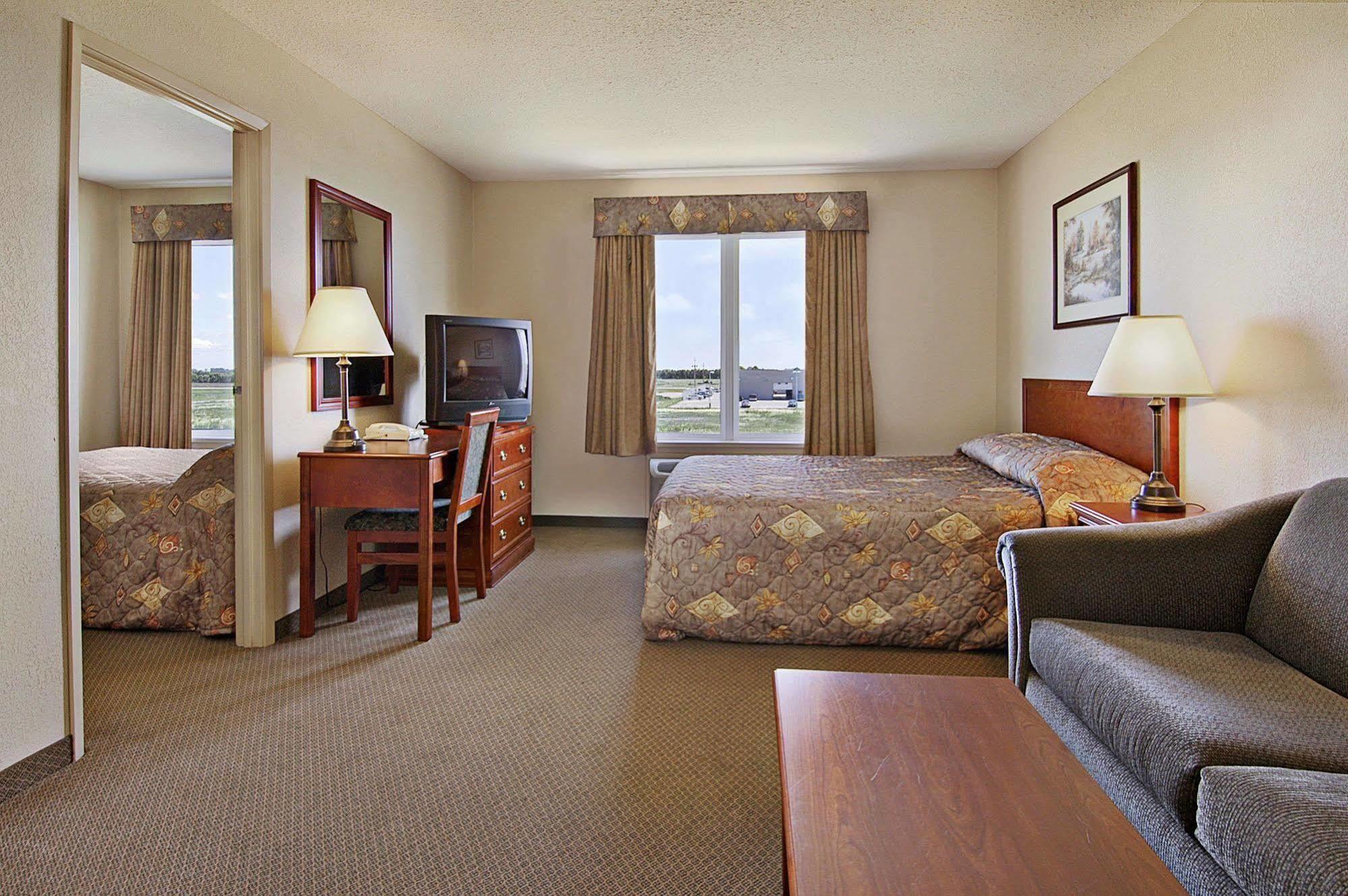 Days Inn & Suites By Wyndham Winkler Exterior foto